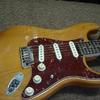 A beautiful Strat, the pick ups were replaced and upgraded by the owner, but the instrument doesn't work